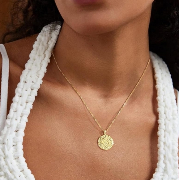 Jewelry - 18k Gold-Plated Medallion Necklace – Textured